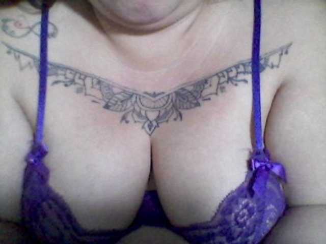 sweetasian33 live cam on BongaCams