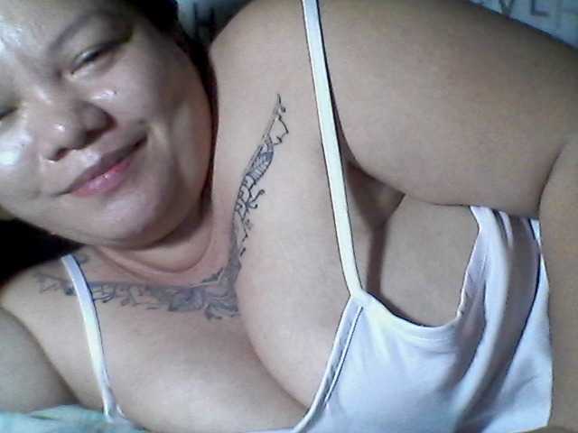 sweetasian33 live cam on BongaCams