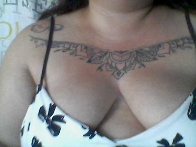 sweetasian33 live cam on BongaCams