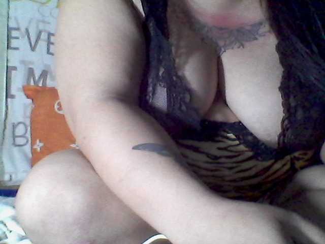 sweetasian33 live cam on BongaCams