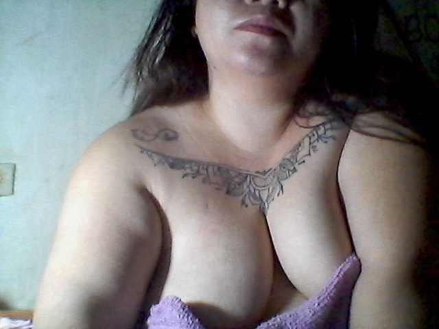 sweetasian33 live cam on BongaCams