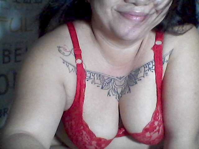 sweetasian33 live cam on BongaCams