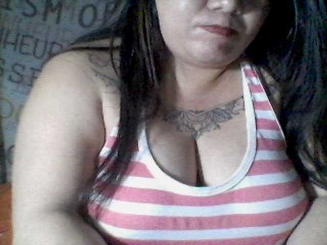 sweetasian33 live cam on BongaCams