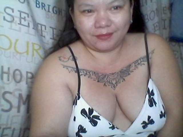 sweetasian33 live cam on BongaCams