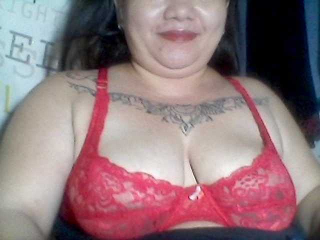 sweetasian33 live cam on BongaCams