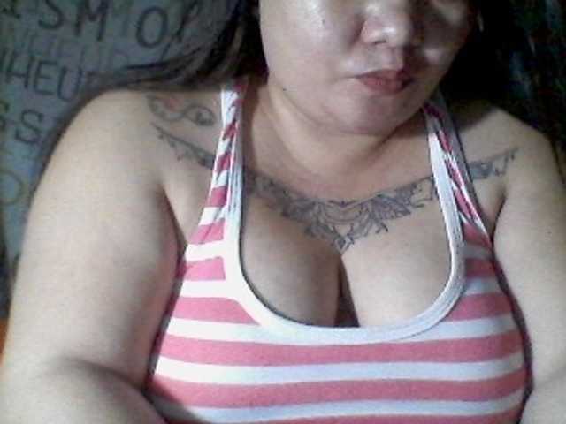 sweetasian33 live cam on BongaCams