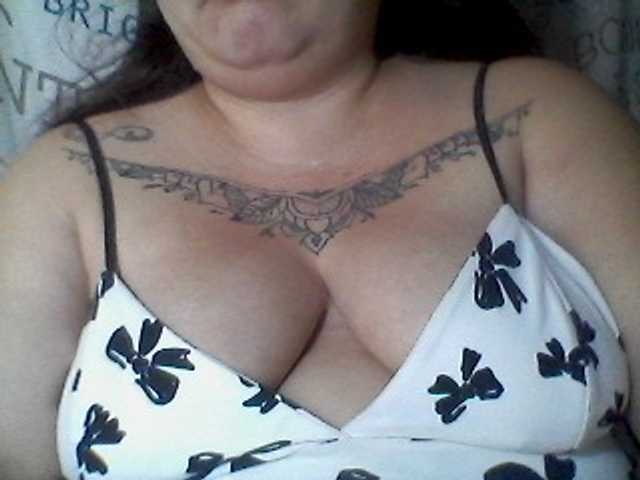 sweetasian33 live cam on BongaCams