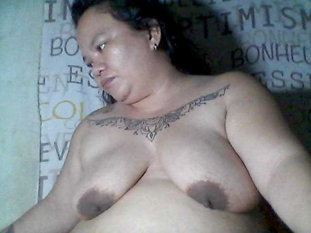 sweetasian33 live cam on BongaCams
