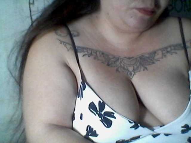 sweetasian33 live cam on BongaCams