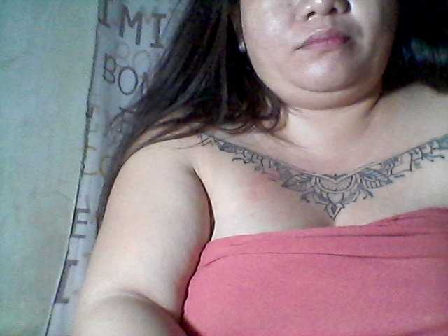 sweetasian33 live cam on BongaCams