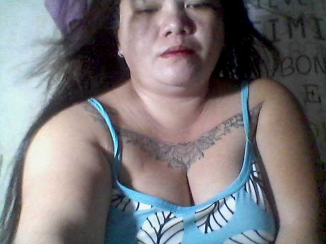 sweetasian33 live cam on BongaCams