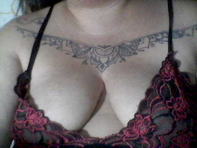 sweetasian33 live cam on BongaCams