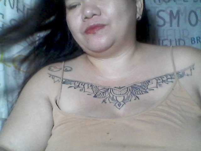 sweetasian33 live cam on BongaCams