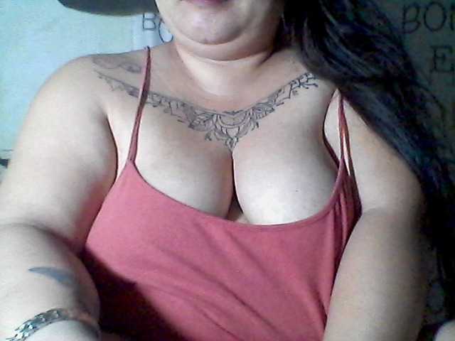 sweetasian33 live cam on BongaCams