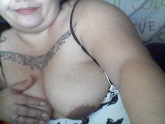 sweetasian33 live cam on BongaCams