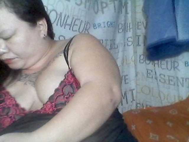 sweetasian33 live cam on BongaCams