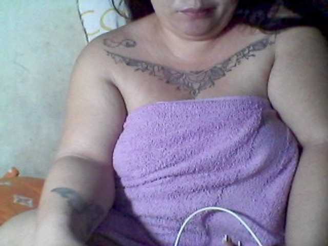 sweetasian33 live cam on BongaCams