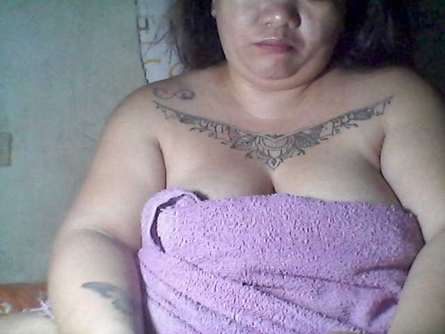 sweetasian33 live cam on BongaCams