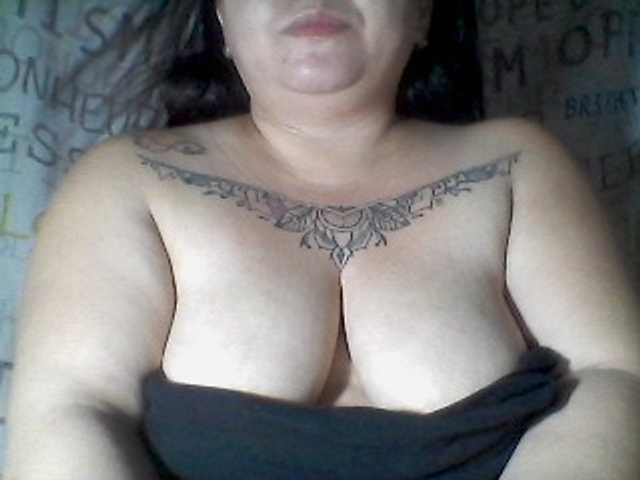 sweetasian33 live cam on BongaCams