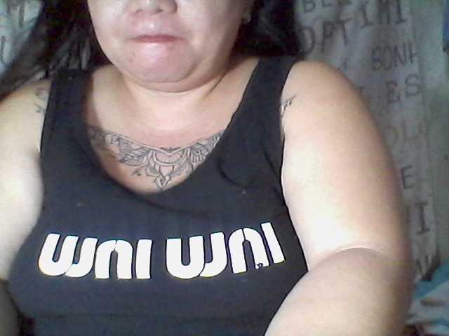 sweetasian33 live cam on BongaCams
