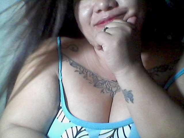sweetasian33 live cam on BongaCams