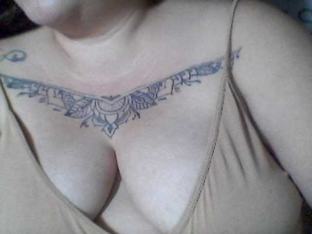 sweetasian33 live cam on BongaCams