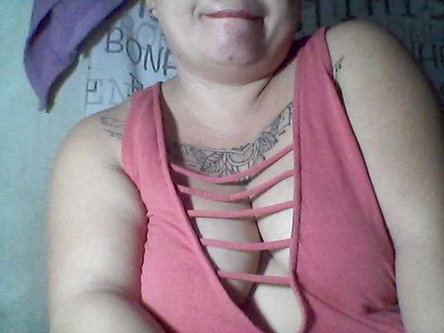 sweetasian33 live cam on BongaCams