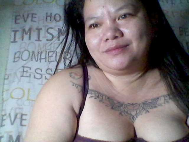 sweetasian33 live cam on BongaCams