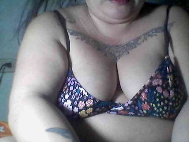 sweetasian33 webcam