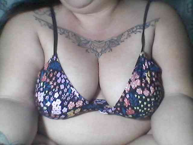 sweetasian33 webcam