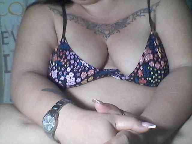 sweetasian33 webcam