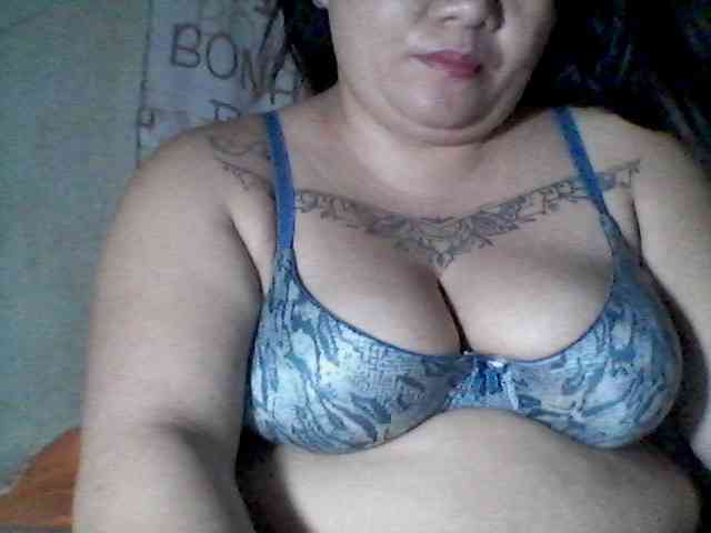 sweetasian33 webcam