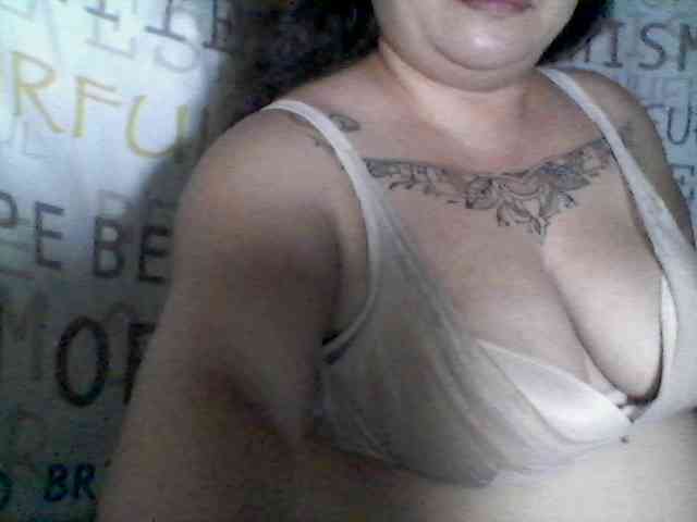 sweetasian33 webcam