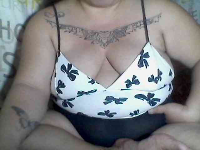 sweetasian33