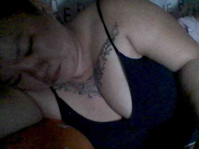 sweetasian33 webcam