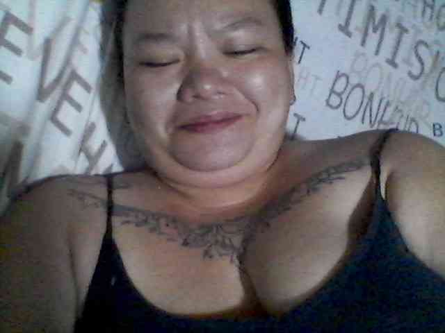 sweetasian33 webcam
