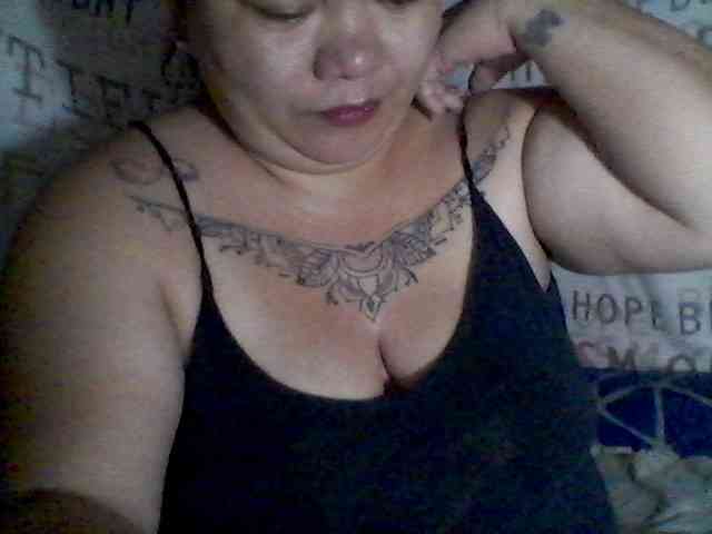 sweetasian33 webcam