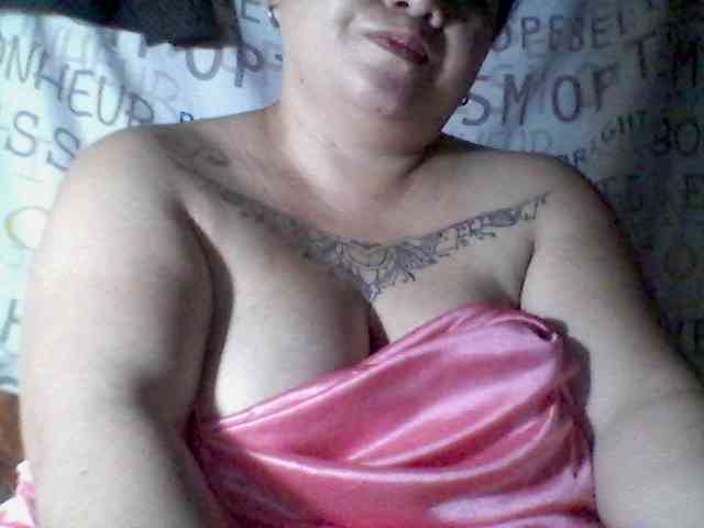 sweetasian33 webcam