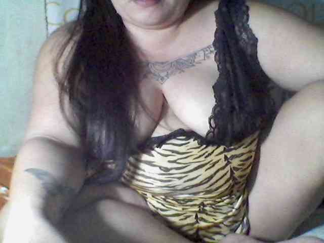 sweetasian33 webcam