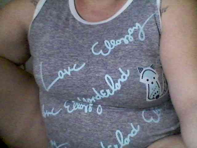 sweetasian33 webcam