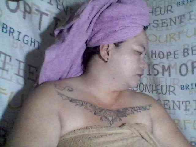 sweetasian33 webcam