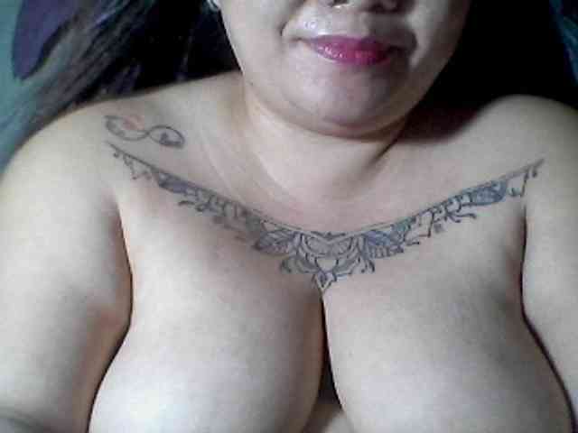 sweetasian33 webcam