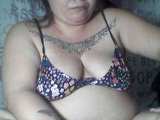sweetasian33 webcam