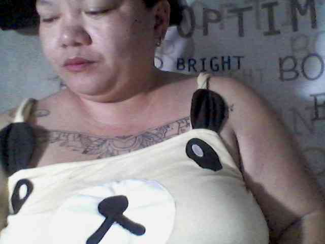 sweetasian33 webcam