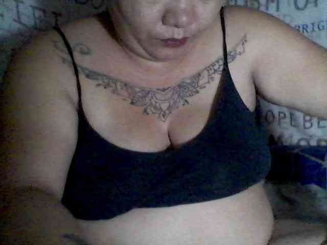 sweetasian33 webcam
