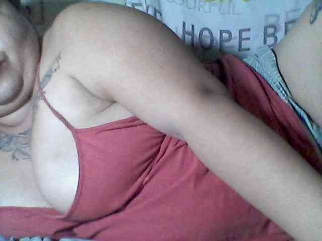 sweetasian33 Live Webcam on BongaCams