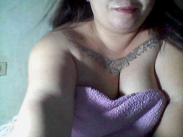sweetasian33 webcam