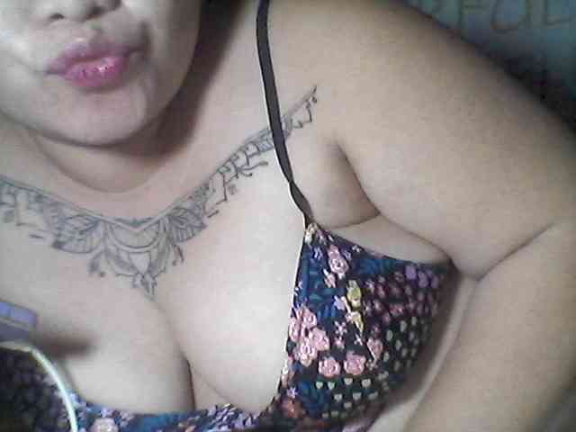 sweetasian33 webcam
