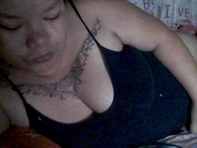 sweetasian33 webcam