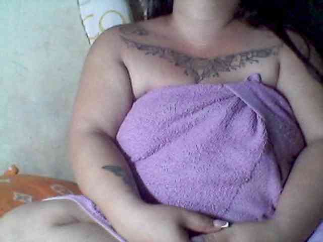 sweetasian33 webcam